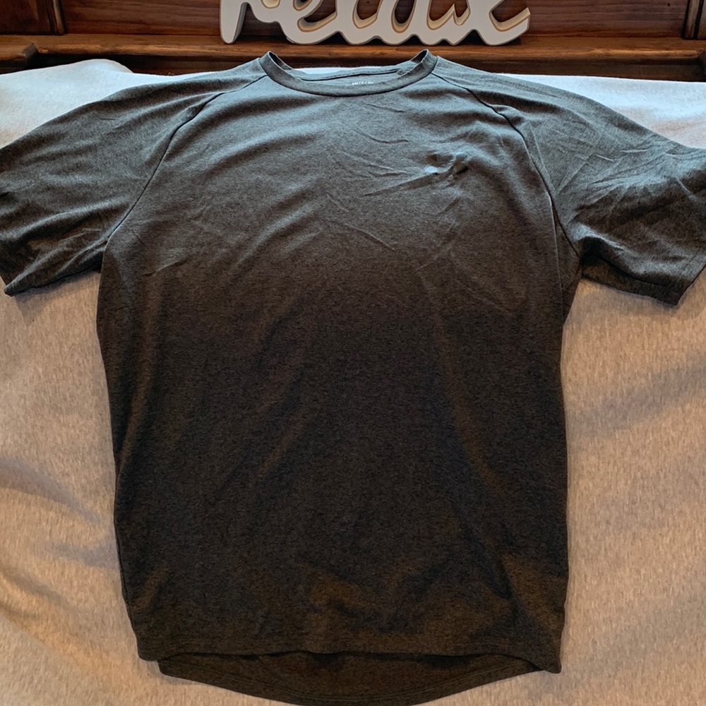 Mens Under Armour T-Shirt